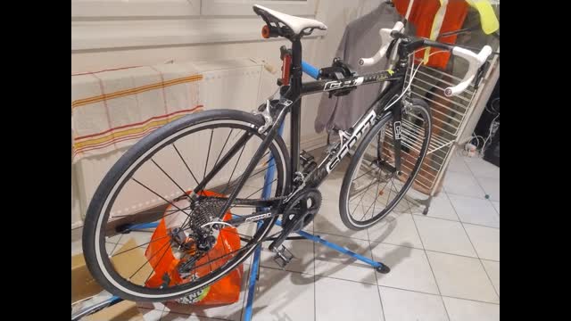 Scott CR1 team carbon